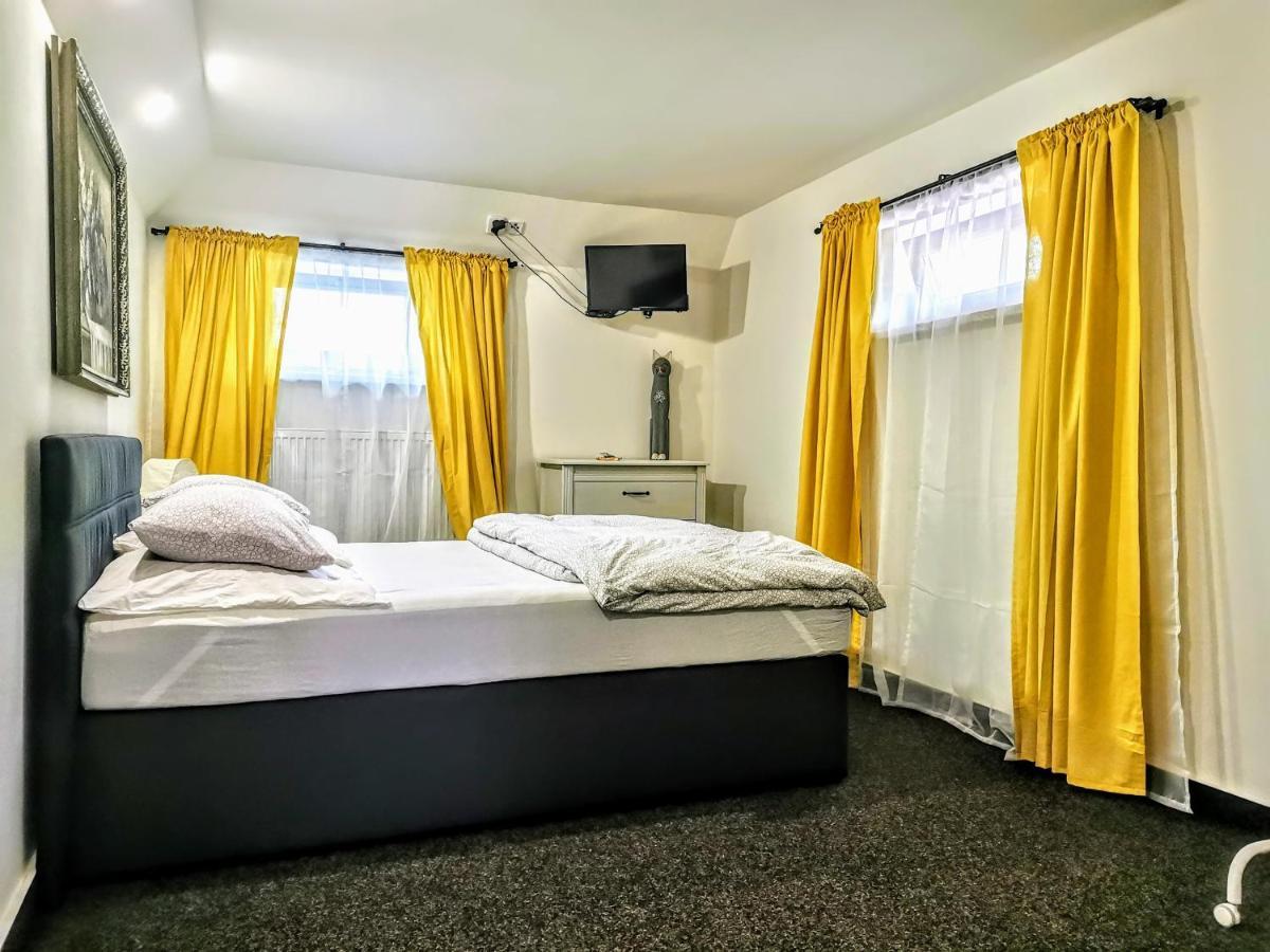 Ubytovani V Podhoubi Apartment Broumov Ngoại thất bức ảnh