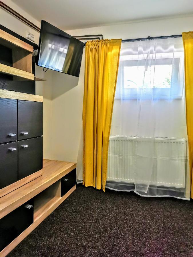 Ubytovani V Podhoubi Apartment Broumov Ngoại thất bức ảnh