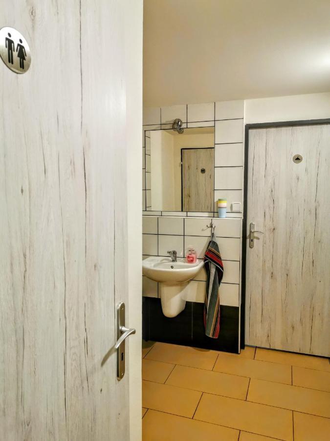 Ubytovani V Podhoubi Apartment Broumov Ngoại thất bức ảnh